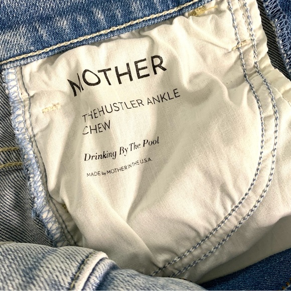 MOTHER Hustler Ankle Chew Jeans in DRINKING BY THE POOL SIZE 25 - Picture 9 of 12